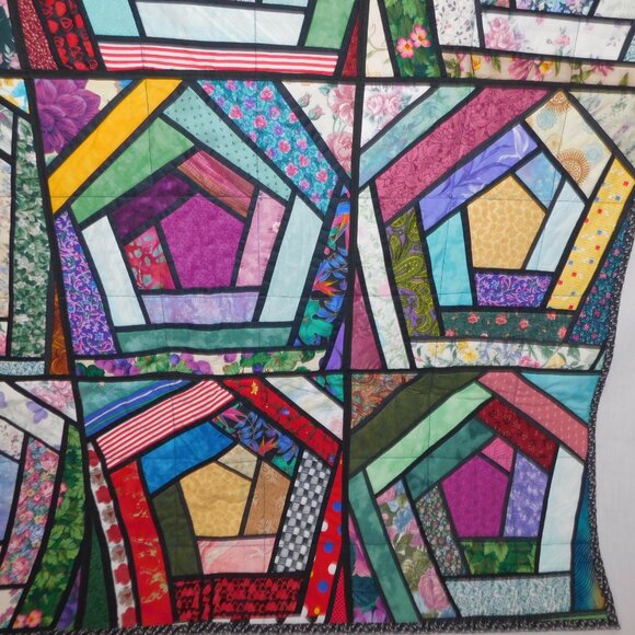 Handmade Bright colourful Pentagon Pattern 36" x 48" lap / Baby Quilt - Picture 6 of 8